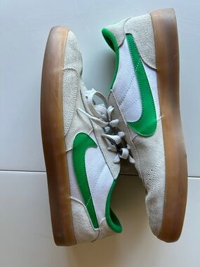 Nike SB Heritage Vulc White Suede Skate Sneakers with Green